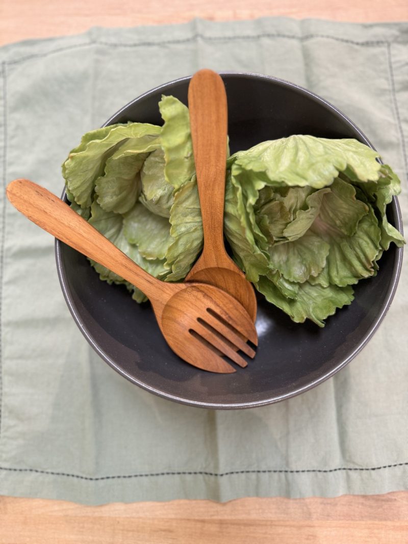 Chelsea serving set in bowl